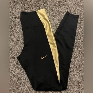 Nike leggings